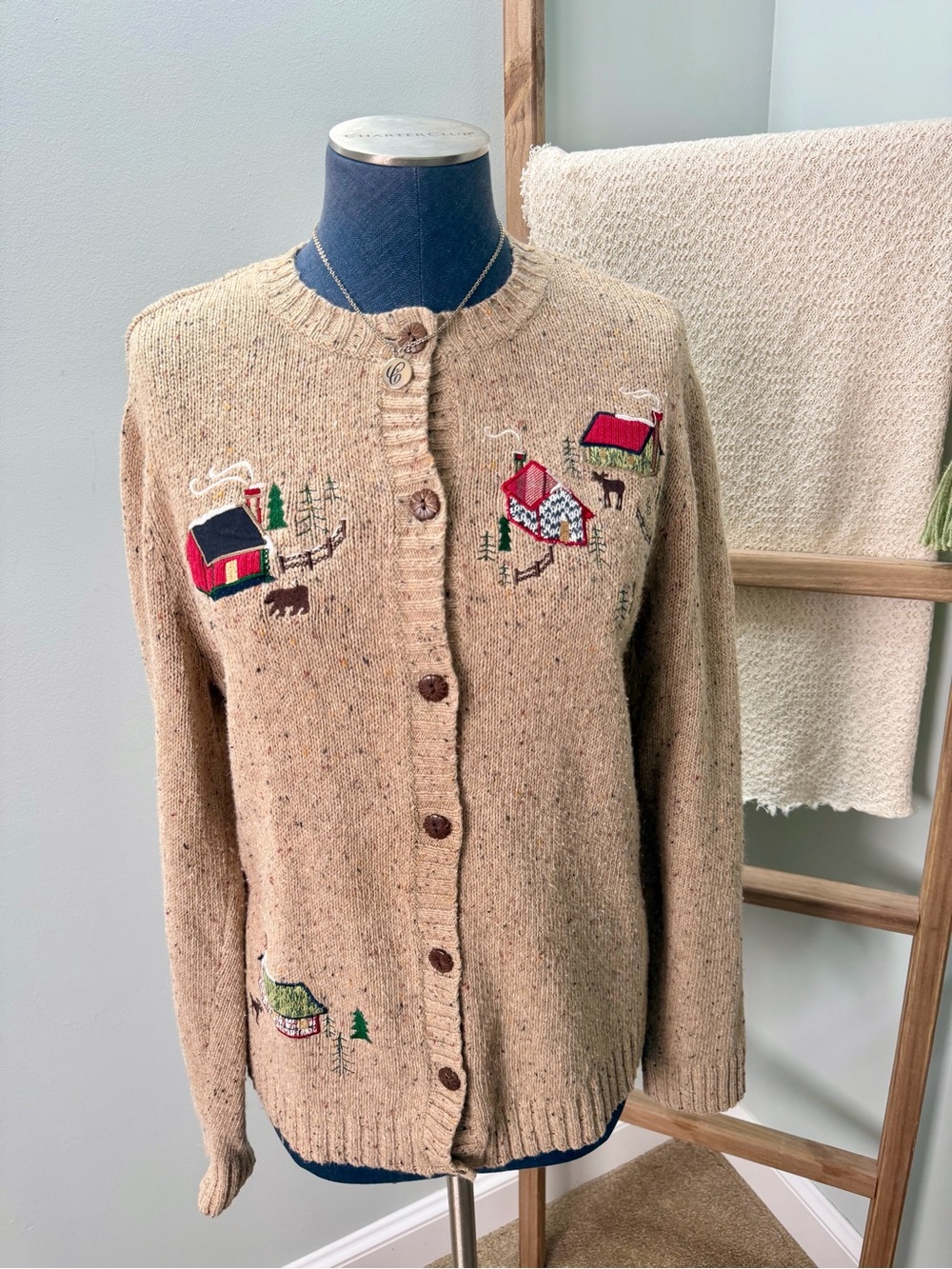 Breckenridge Tan Winter Cabin Embroidery Cardigan Sweater Size Medium Petite